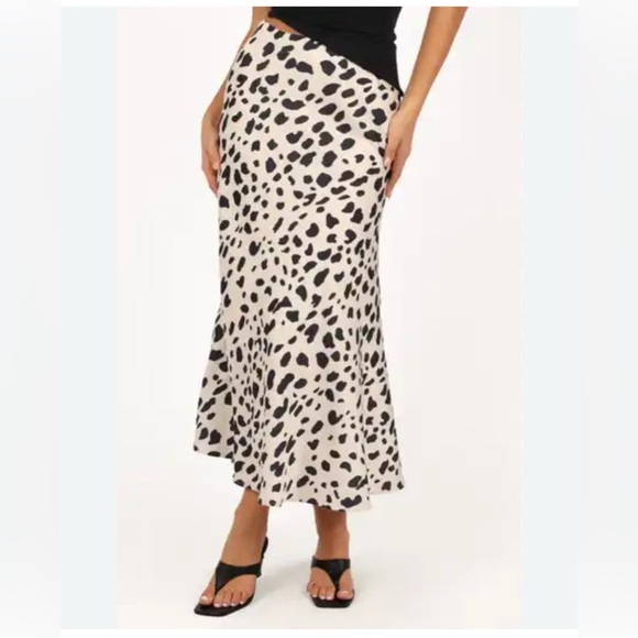 VICI Dalmatian Print Midi Skirt Size Large – Lined, Flowy, Y2K style - Picture 1 of 4